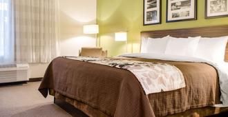 Sleep Inn and Suites Metairie - Metairie - Bedroom