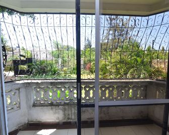 靜謐遊輪渡假村 - 蒙巴薩 - 陽台