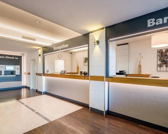 Hotel Newton Heilbronn - Heilbronn - Rezeption