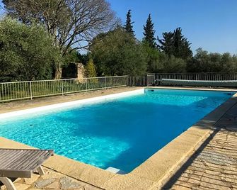 Le mazet des Olivettes - Uzès - Bazén