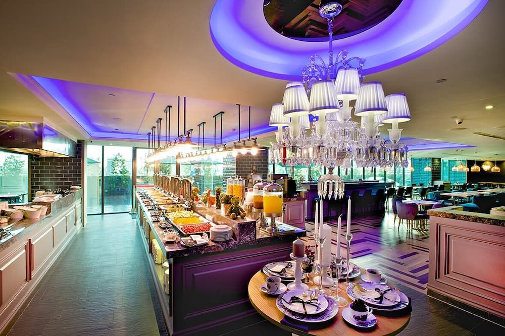 Buffet view of Fx Hotel Tainan