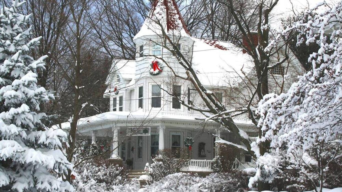 Kingsley House Bed & Breakfast - Full Home