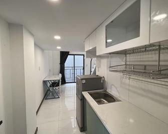 Smiley Apartment District 2 - Ho Chi Minh-staden - Kök