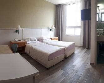 Marom Residence Romema - Haifa - Phòng ngủ