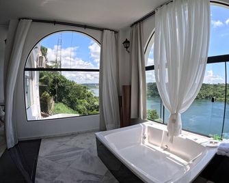 Hotel Casablanca Boutique Swiss Bonmont - Hernandarias