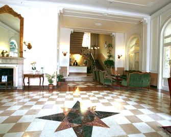 Hotel Excelsior Splendide - Bellagio - Vestíbul