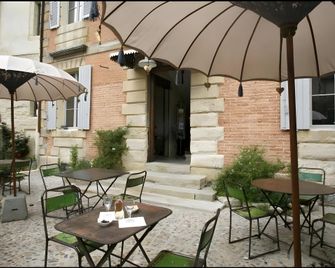 La Maison Rouge d'Uzes B&B - Uzès - Patio