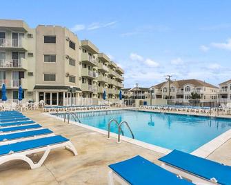 225 E Wildwood Ave, Unit 321 - Wildwood - Pool