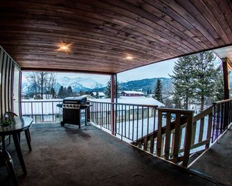 Snow Valley Lodging - Fernie - Ban công