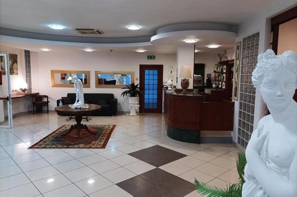 بلو هوتل - سسيناتيكو - ردهة