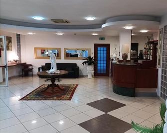 Blue Loft Hotel - Cesenatico - Lobby