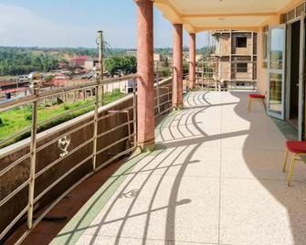Cityview Hotel Fort Portal - Fort Portal - Balcón