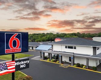 Motel 6 Hickory Nc - Hickory - Gebäude