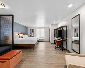 Everhome Suites Glendale Sports Entertainment District - Glendale - Bedroom