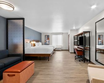 Everhome Suites Glendale Sports & Entertainment District - Glendale - Obývací pokoj
