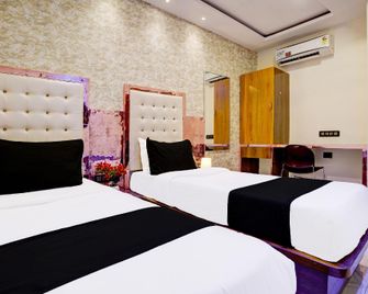 Hotel Airport Crown Andheri East, Mumbai - מומבאי - חדר שינה