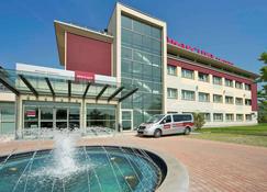 Mercure Bergamo Aeroporto - Stezzano - Building