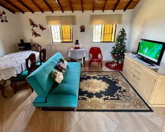 Descanso y Tiempo en Familia - Mesa de los Santos - - Los Santos - Living room