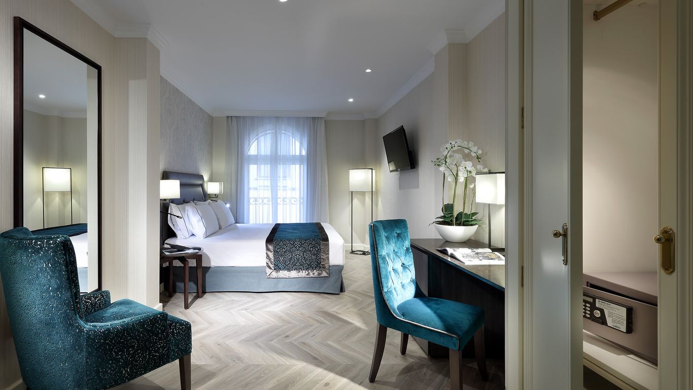 فندق يوروستارز كاسا دي لا ليريكا