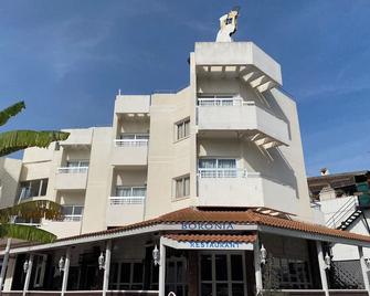 Boronia Hotel Apartments - Larnaka - Budynek