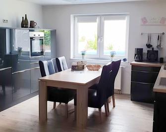 Ferienwohnung Rieslingfreude - Erleben Sie Freude Bei Freunden! - Rüdesheim am Rhein - Dining room