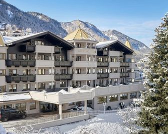 Gardena Grödnerhof - Hotel & Spa - Urtijëi - Budynek