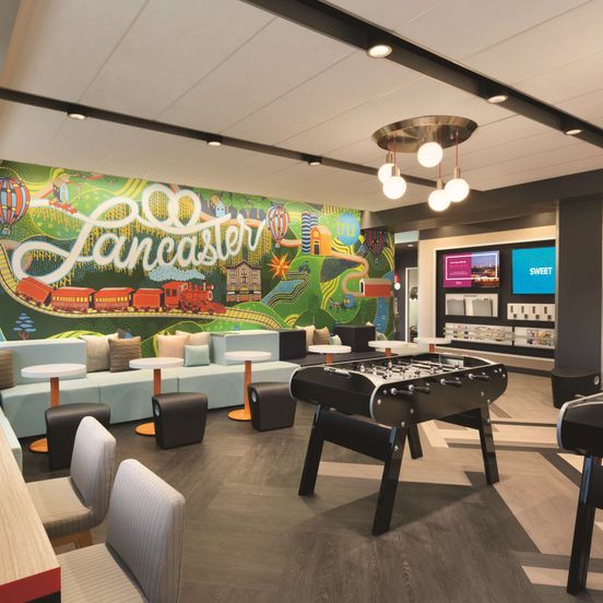 Lounge view of Tru By Hilton Lancaster East