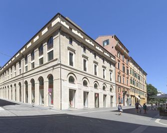 Metropolitan Suites - Ancona - Edificio