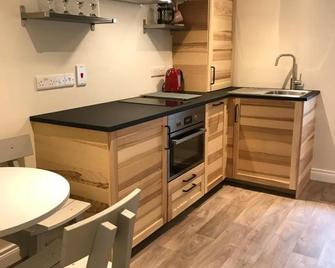 Bush House Accommodation - The Diamond - Bushmills - Bucătărie