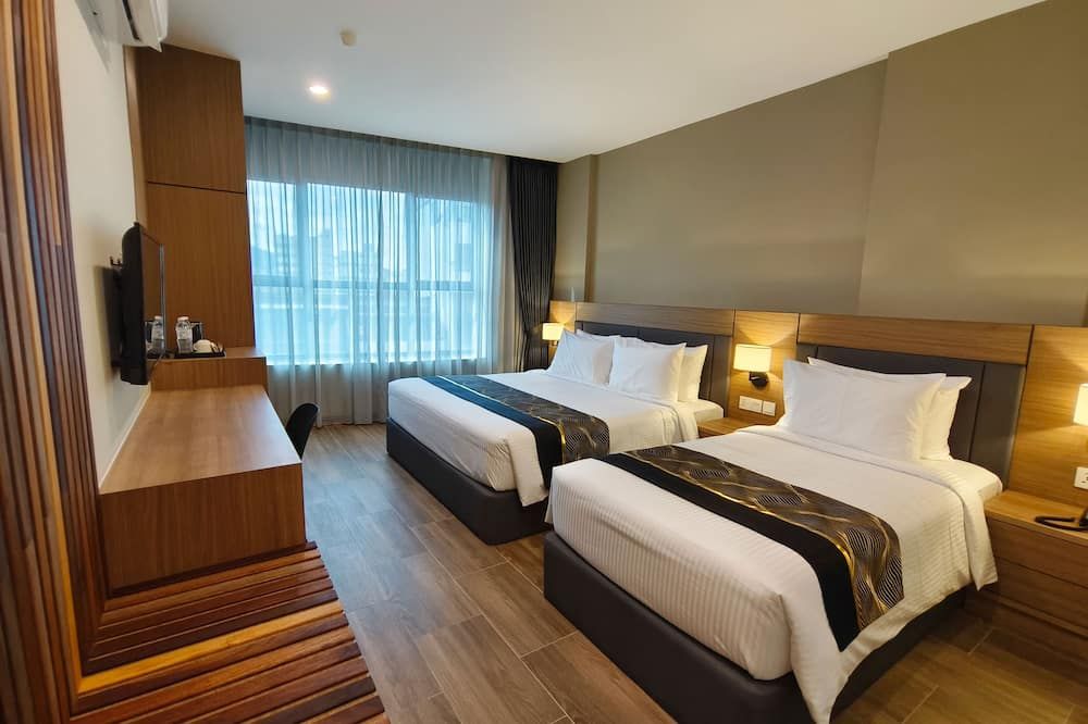 Zoom Hotel thumbnail 2