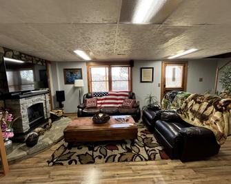 Peaceful Cabin Perfect for Families in Lawrenceburg, Indiana - Lawrenceburg - Salon