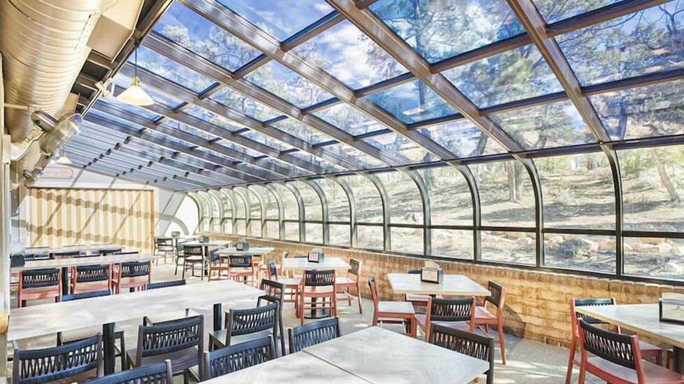 Yavapai Lodge