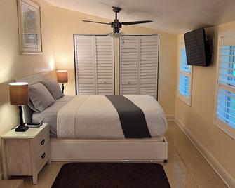 Tropical Bungalow - Wilton Manors - Habitación