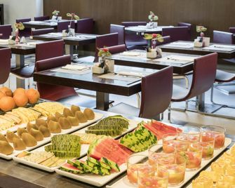 Hotel Ilunion Auditori - Barcelona - Buffet