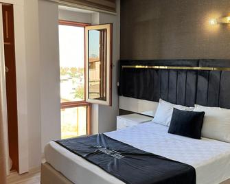 Yilmazel Hotel - Gaziantep - Schlafzimmer