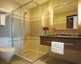 F Hotel - Hualien - Hualien City - Bathroom