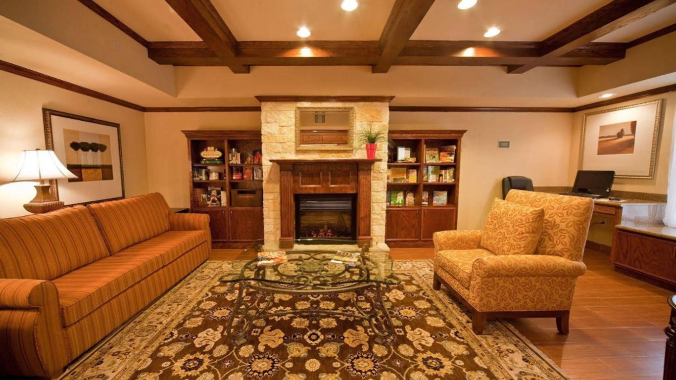 Holiday Inn Express & Suites Georgetown By IHG