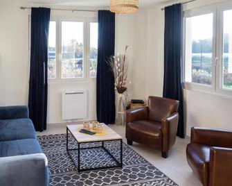 Hôtel et Cottages Domaine Du Marquenterre - Saint-Quentin-en-Tourmont - Living room