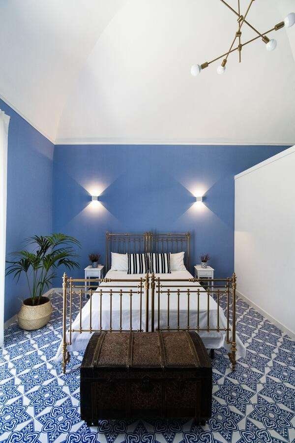 كرودو هوم - بومباي - غرفة نوم