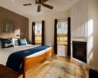 بينشمارك إن - بروفينستون - غرفة نوم