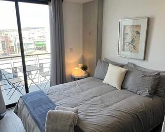 Private and secure Downtown apt - Tijuana - Schlafzimmer