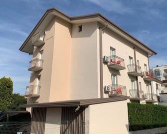 Dainese Apartments, Casa Ester - Jesolo