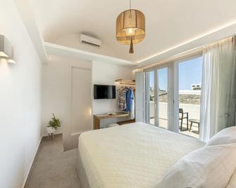 Alafropetra Luxury Suites - Akrotiri - Soverom