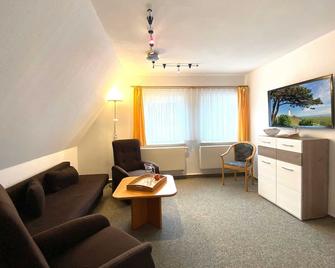 Süderhaus Hiddensee App. 10 - Hiddensee - Wohnzimmer