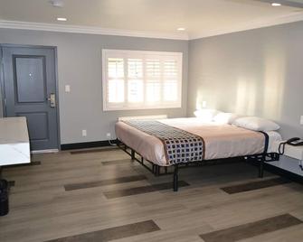 Bell Gardens Inn Los Angeles - Bell Gardens - Bell Gardens - Bedroom