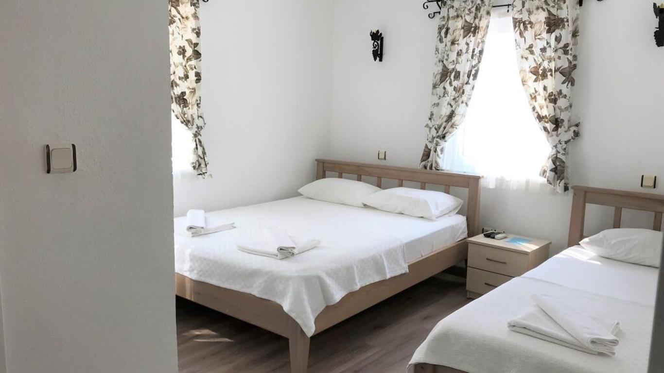 Ada Hotel