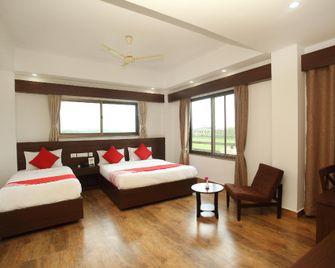 OYO 525 Hotel Aloka Inn - Lumbini Sanskritik - Ložnice