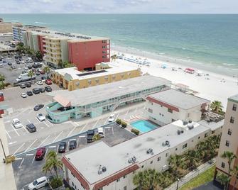 Redington Surf Resort 01 Quaint Beach Front Condo Motel - North Redington Beach - Building