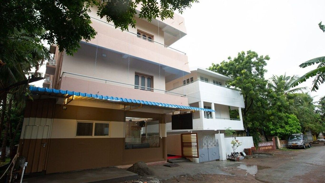 OYO 23398 Sri Murugan Beach Paradise