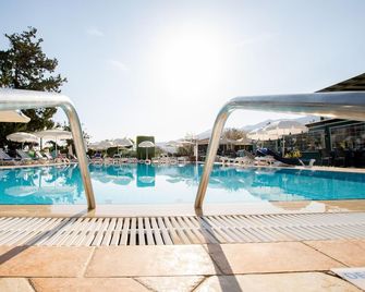Anastasia Hotel Stalis by Ghh - Stalida - Uima-allas